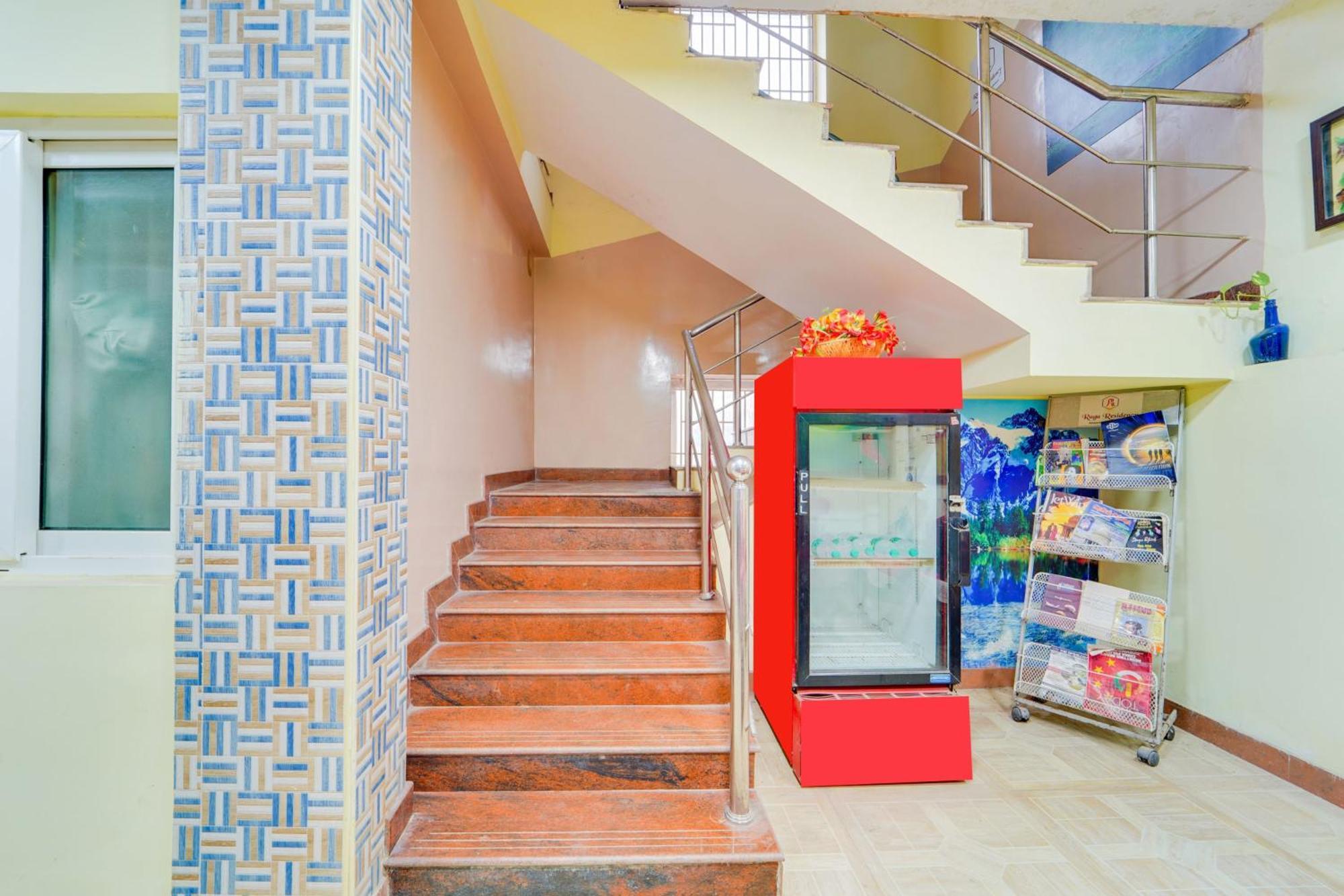 Super Hotel O Airport Road Коимбаторе Екстериор снимка