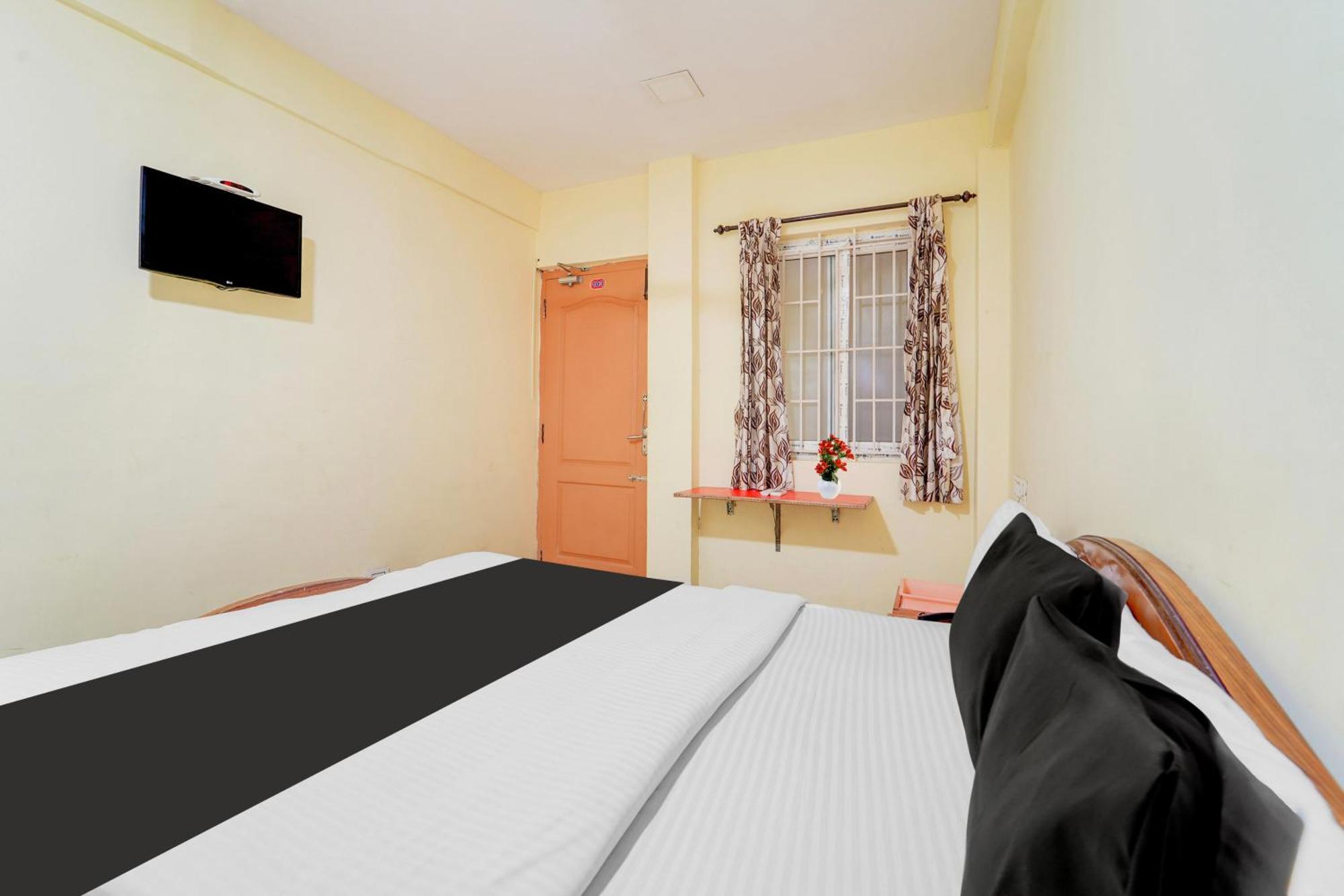 Super Hotel O Airport Road Коимбаторе Екстериор снимка