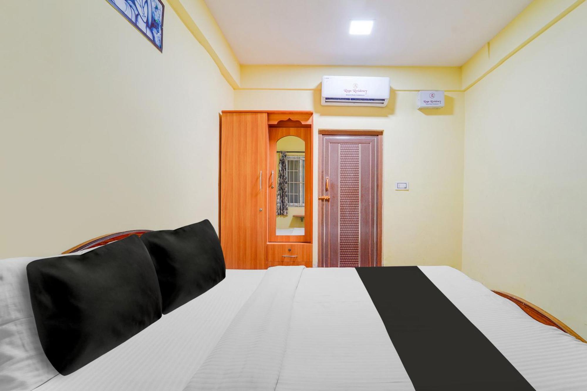 Super Hotel O Airport Road Коимбаторе Екстериор снимка