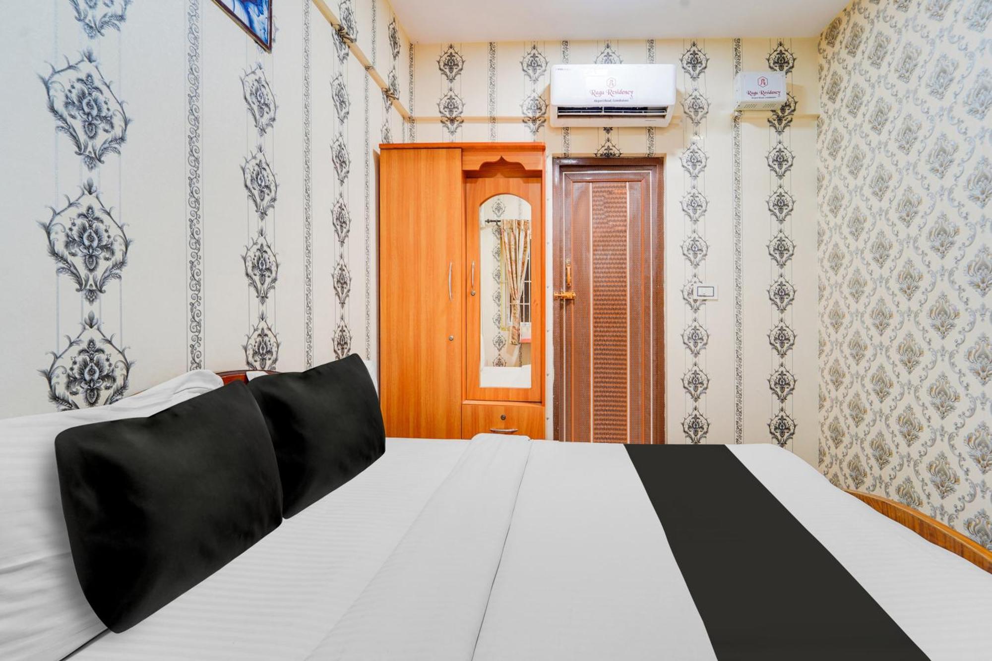 Super Hotel O Airport Road Коимбаторе Екстериор снимка