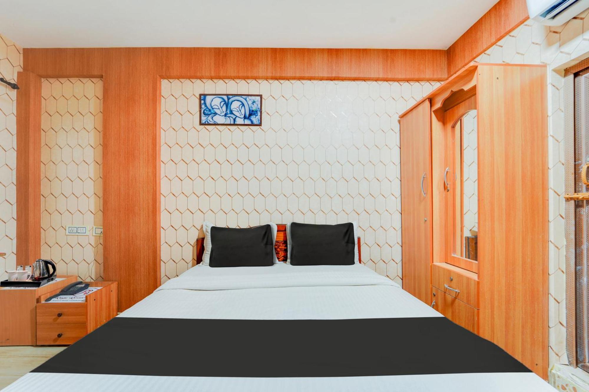 Super Hotel O Airport Road Коимбаторе Екстериор снимка